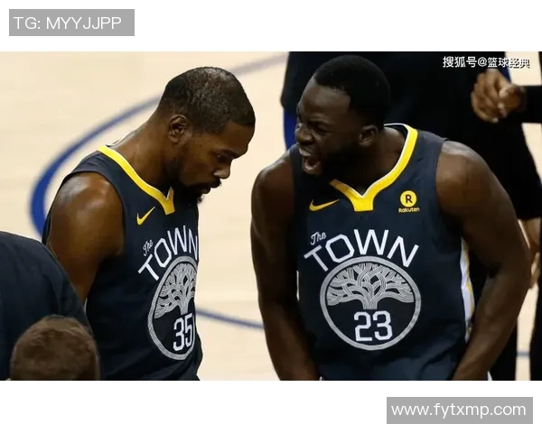 勇士赛场爆发小插曲，裁判如何处理？